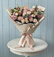 Букет цветов из:  Розы и Лизиантусы #REPLACE_PRED# Тим