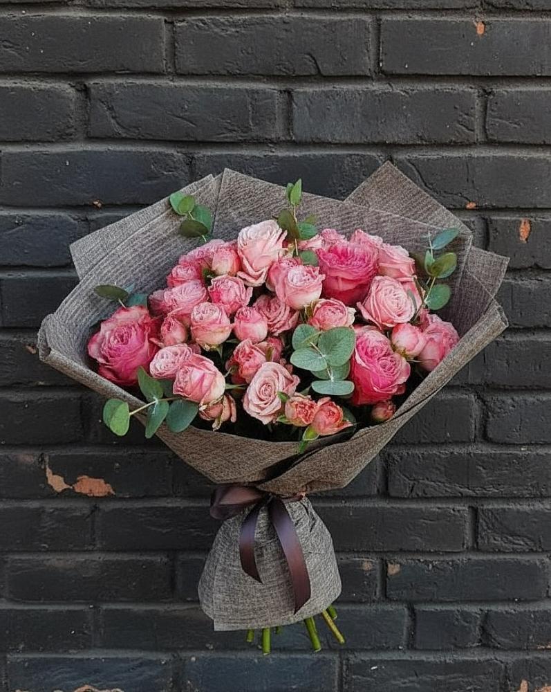 Букет цветов из: Розы в Тим