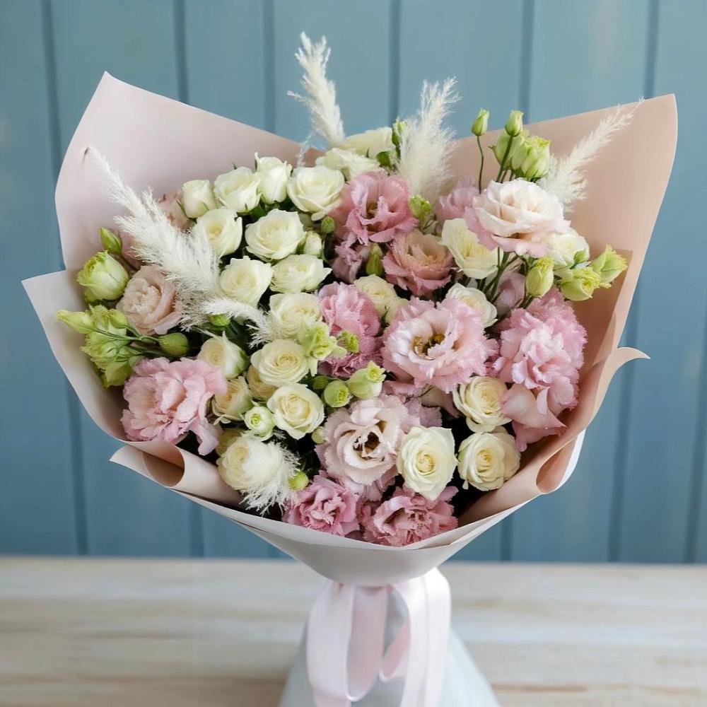 Букет цветов из: Альстромерии и Розы в Тим