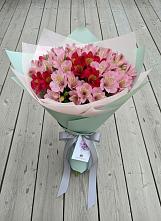Букет цветов из:  Альстромерии в Тим