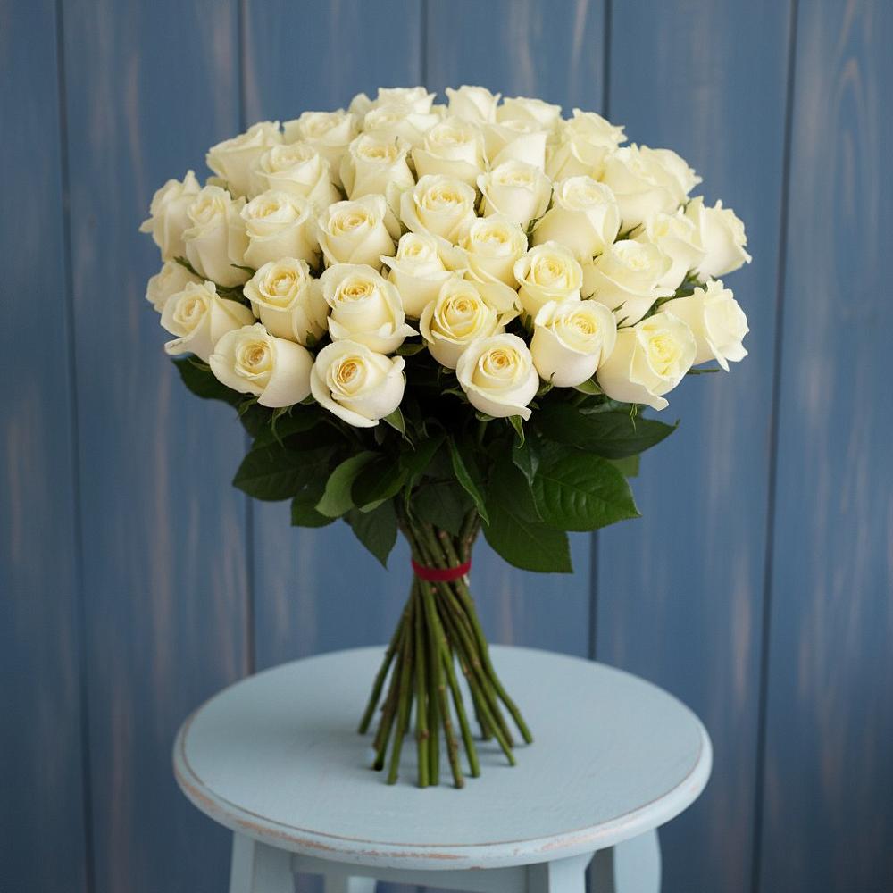 Букет 51 Белая роза Эдлесс Лав в Тим