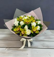 Букет цветов из:  Орхидеи и Розы в Тим