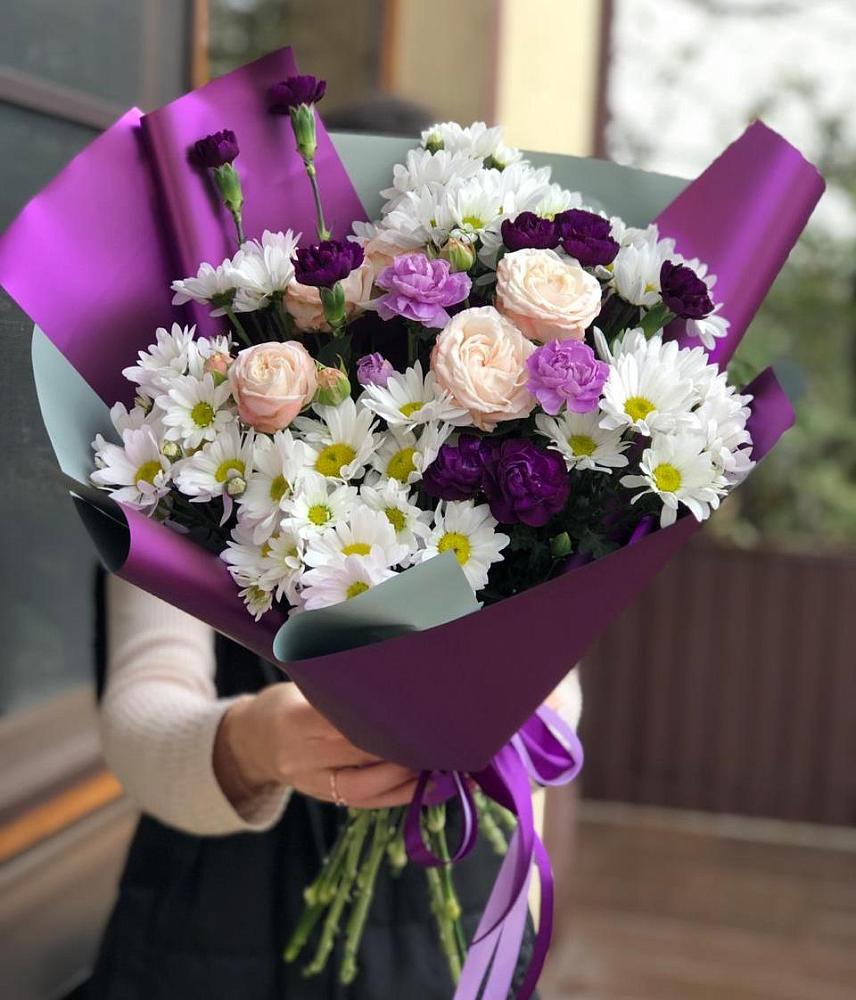 Букет цветов из: Хризантемы, Гвоздики и Розы в Тим