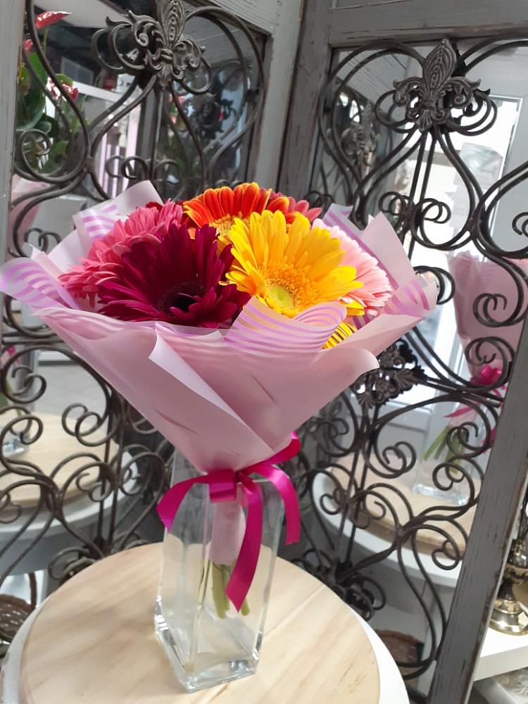 Букет цветов из: Герберы в Тим