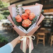 Букет цветов из:  Розы в Тим