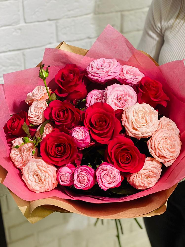 Букет цветов из: Розы в Тим