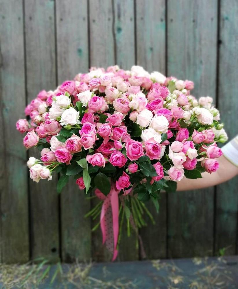 Букет Розовые кустовые розы Натали и Лав Лидия в Тим