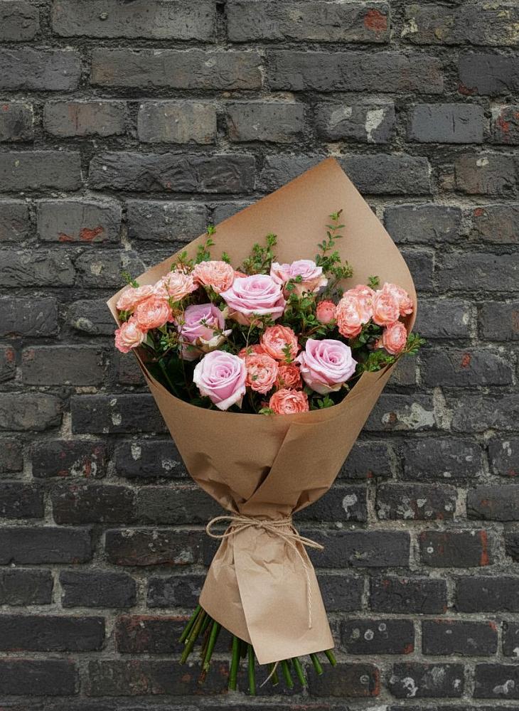 Букет цветов из: Розы в Тим