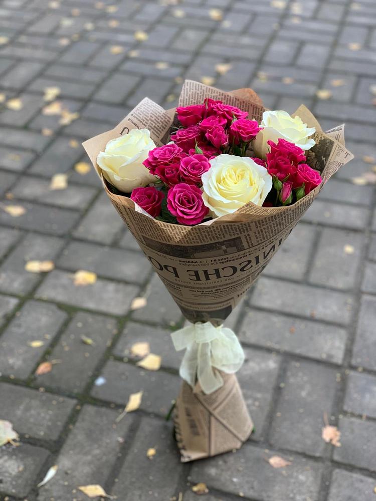 Букет цветов из: Розы в Тим