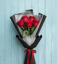 Букет цветов из:  Розы в Тим