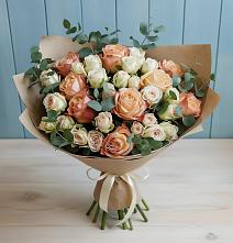 Букет цветов из:  Альстромерии и Розы в Тим