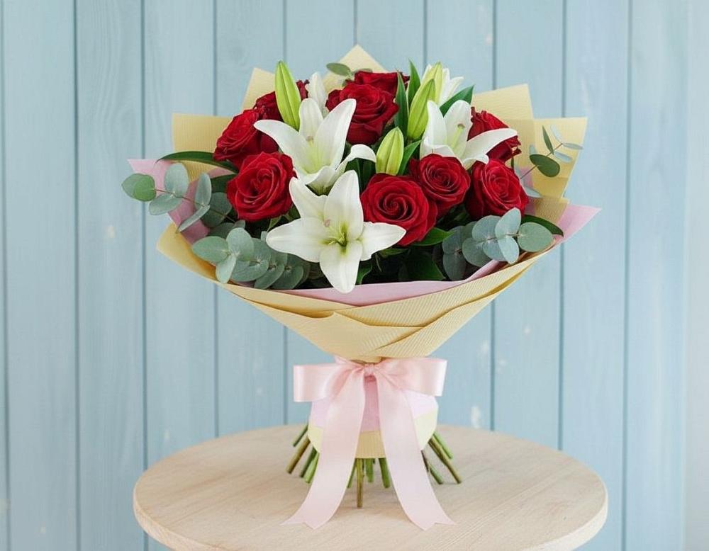 Букет цветов из: Лилии и Розы в Тим